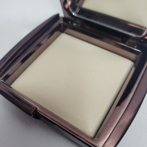 NEW No Box Hourglass Ambient Lighting Powder 10g Diffused Light - Picture 3 of 5